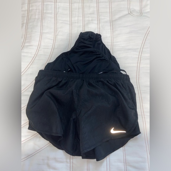 Nike Dri-Fit running shorts - Picture 4 of 5